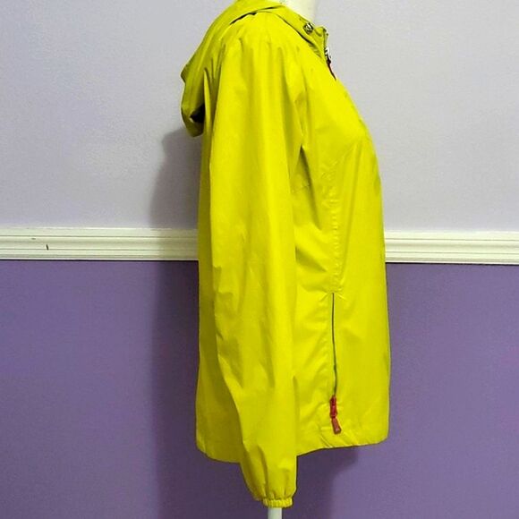 ZeroXposure Key Lime Yellow Lightweight Water Resistant Hooded Rain Jacket - Picture 5 of 15